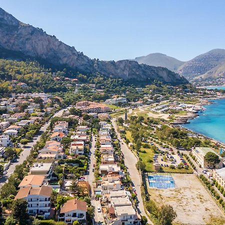 شقة A Pochi Passi Dal Mare مونديلّو المظهر الخارجي الصورة